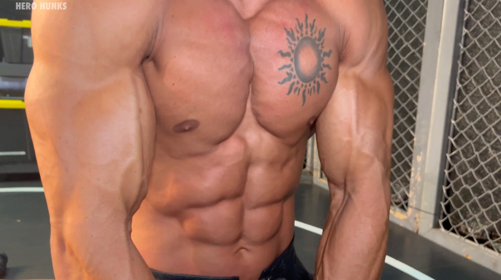 Gladiator vs. Cloaked Creeper