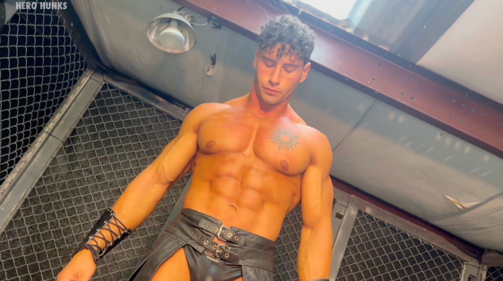 Gladiator vs. Cloaked Creeper