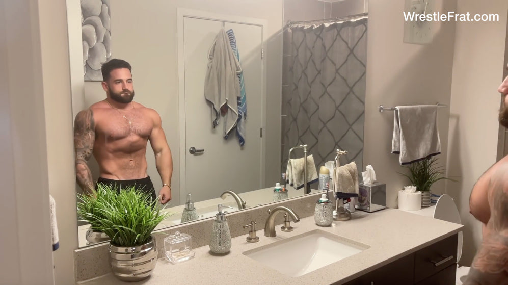 HAIRY VS. SMOOTH ROOMMATE MATCH!