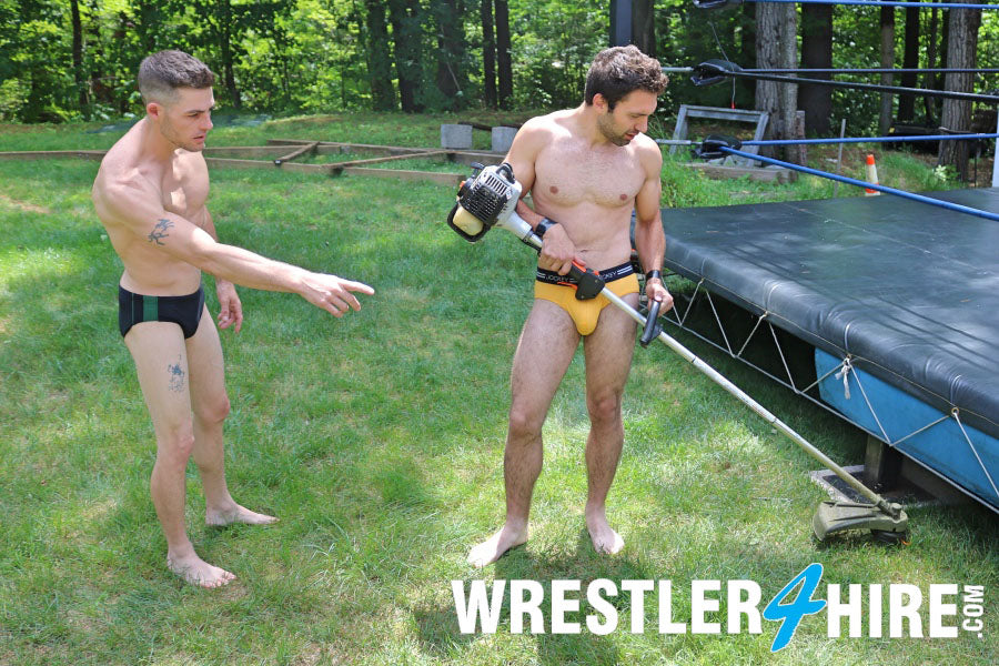 Jayden Mayne vs. Zach Reno (Loser Does Chores)