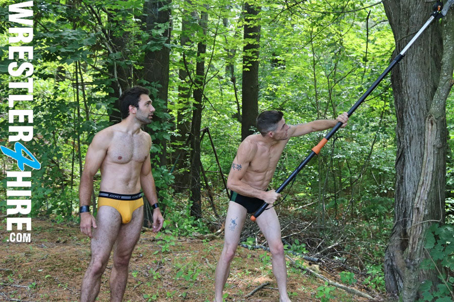 Jayden Mayne vs. Zach Reno (Loser Does Chores)